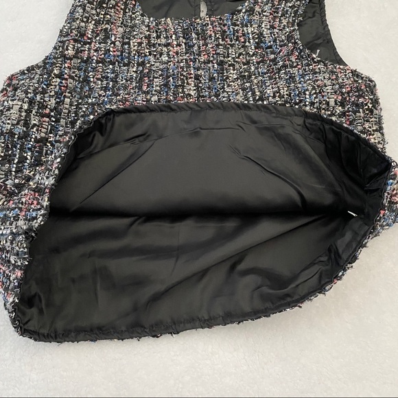 SHEIN Sleeveless Boucle Women's Crop Top - Picture 9 of 11